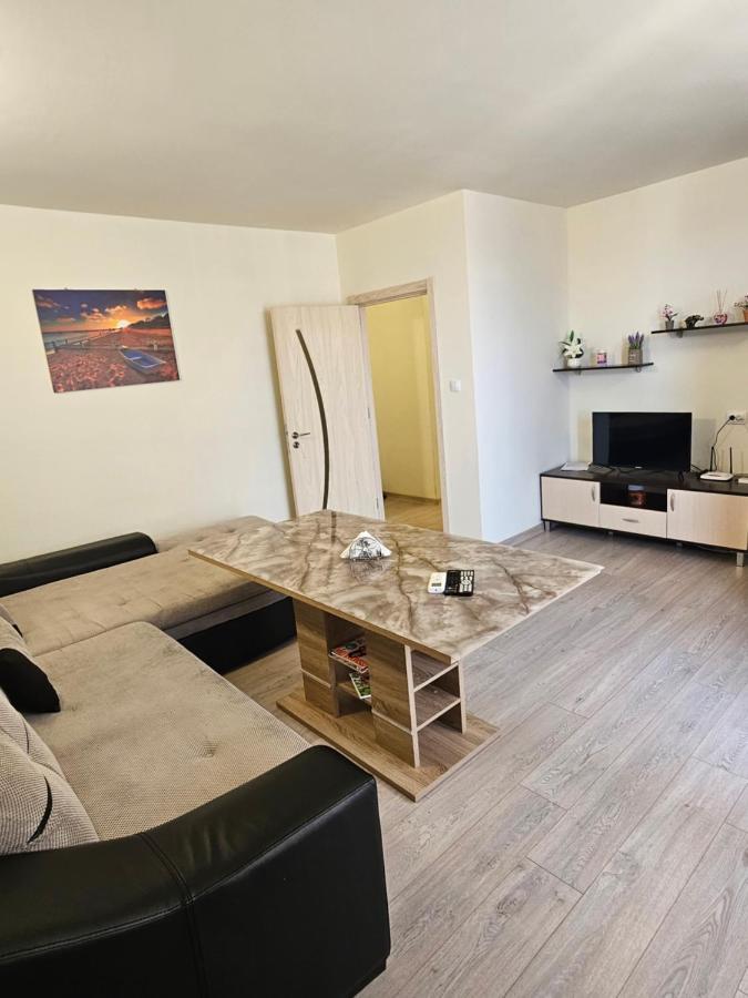 Апартамент Иванови Сарафово Burgas Ngoại thất bức ảnh